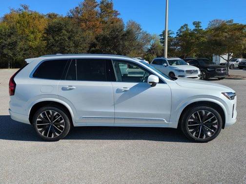 2026 Volvo XC90 B6 Ultra 7-Seater