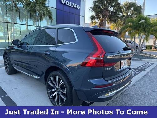 2023 Volvo XC60 B5 Ultimate Bright Theme