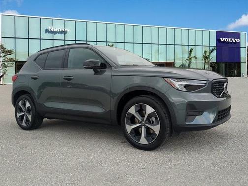 2026 Volvo XC40 B5 Core