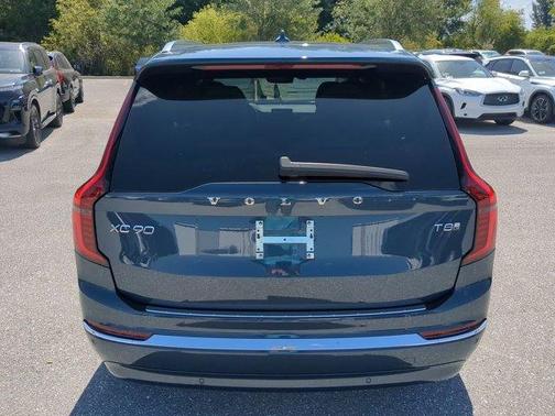 2025 Volvo XC90 Plug-In Hybrid T8 Plus 7-Seater
