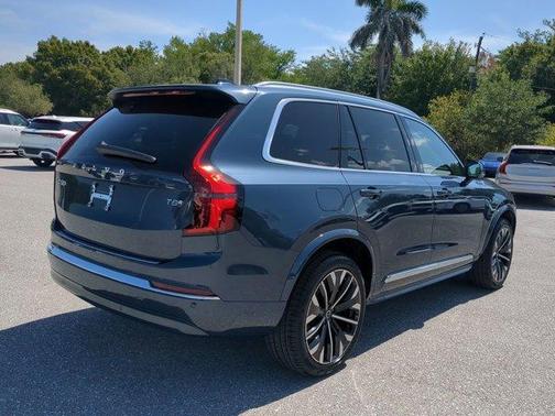 2025 Volvo XC90 Plug-In Hybrid T8 Plus 7-Seater