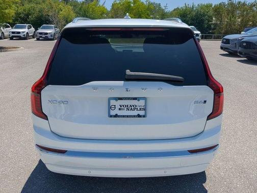 2025 Volvo XC90 B6 Core