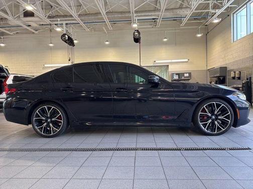Phytonic Blue Metallic 2021 BMW 530 i