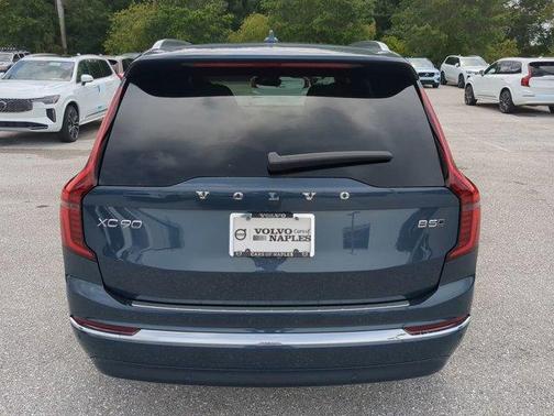 2026 Volvo XC90 B5 Core