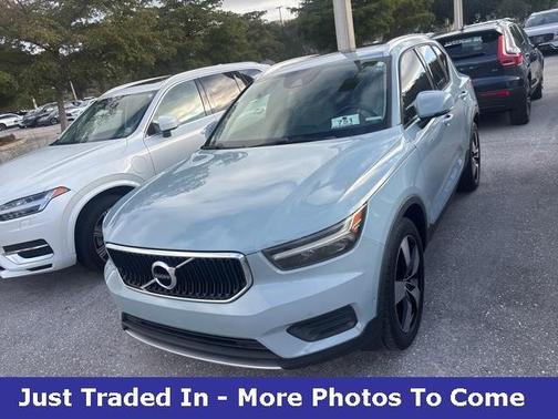 2019 Volvo XC40 T5 Momentum
