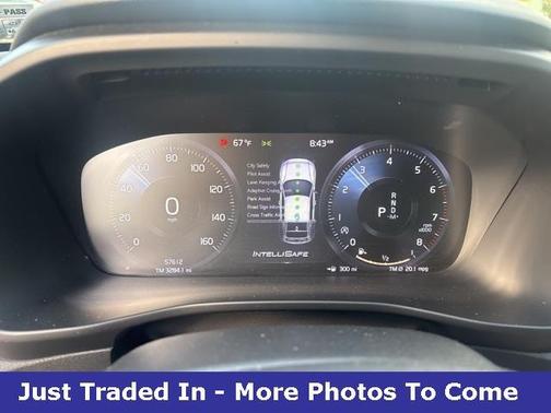 2019 Volvo XC40 T5 Momentum