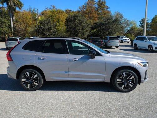 2026 Volvo XC60 B5 Core