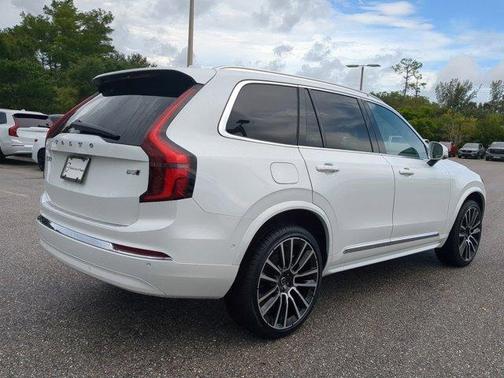2026 Volvo XC90 B5 Plus 7-Seater