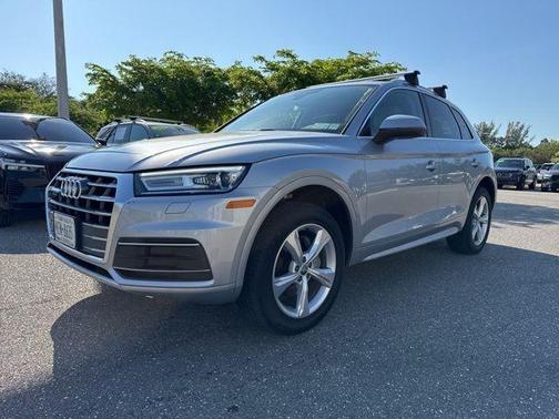 Florett Silver Metallic 2020 Audi Q5 45 Premium