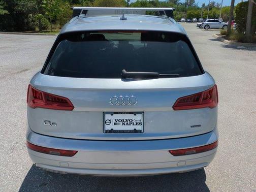 Florett Silver Metallic 2020 Audi Q5 45 Premium