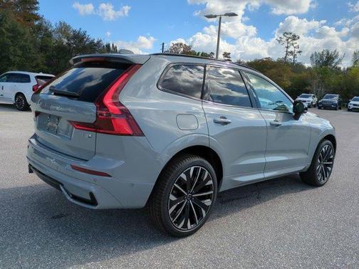 2026 Volvo XC60 Plug-In Hybrid T8 Ultra