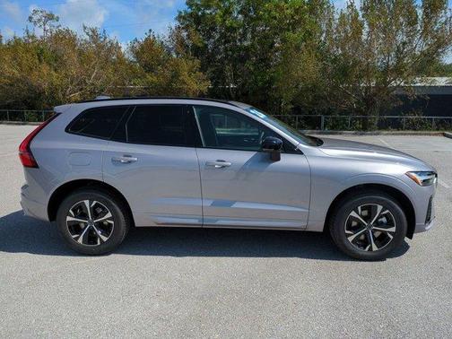 Silver 2026 Volvo XC60 B5 Core