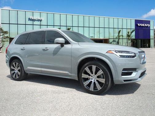 Metallic 2024 Volvo XC90 Recharge Plug-In Hybrid T8 Ultimate Bright Theme 7-Seater
