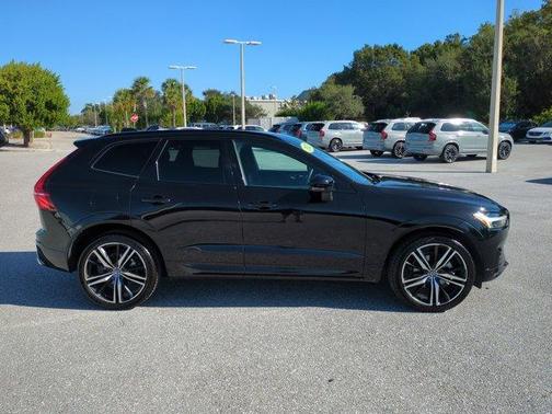2021 Volvo XC60 T5 R-Design