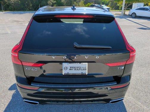 2021 Volvo XC60 T5 R-Design