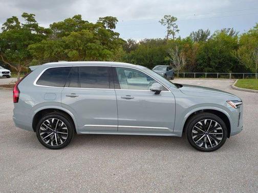 2026 Volvo XC90 B6 Ultra 7-Seater