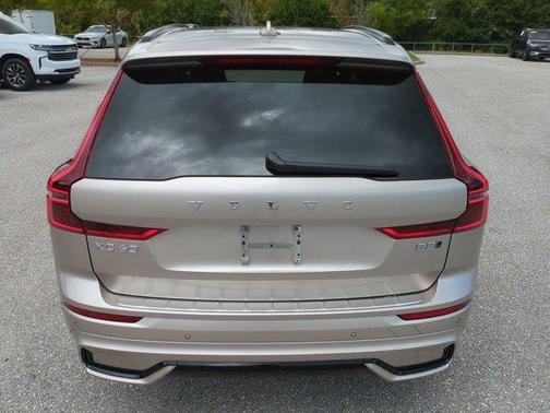 2026 Volvo XC60 B5 Core