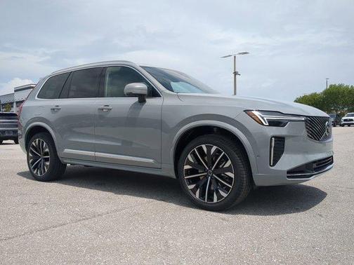 2026 Volvo XC90 PLUS