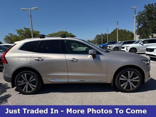 2023 Volvo XC60 B5 Plus Bright Theme