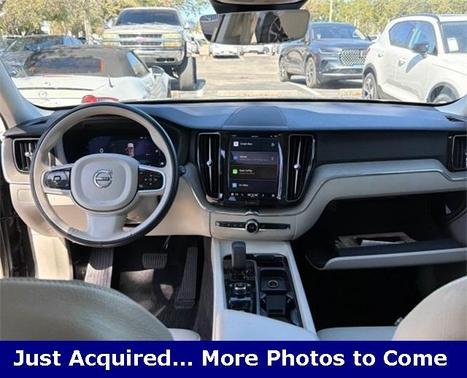 2023 Volvo XC60 B5 Plus Dark Theme