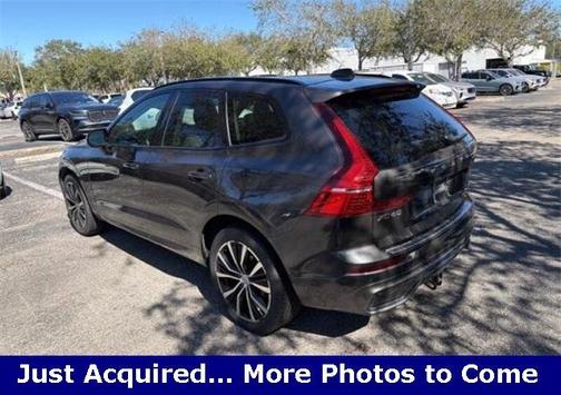 2023 Volvo XC60 B5 Plus Dark Theme