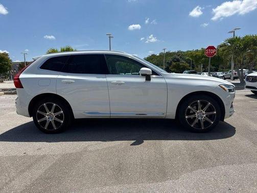 Ice White 2019 Volvo XC60 T6 Inscription
