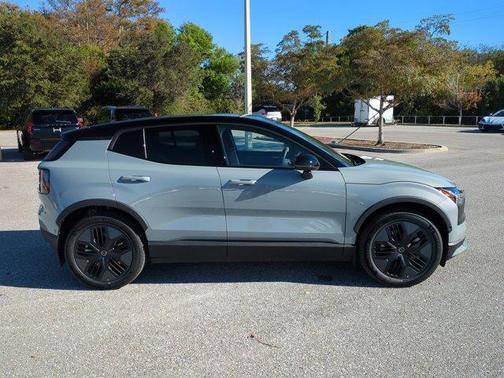 2026 Volvo EX30 TWIN MOTOR CROSS COUNTRY ULTRA