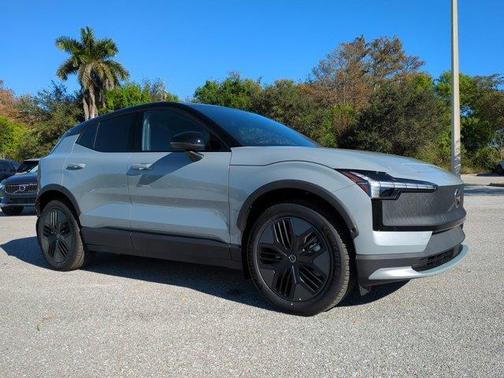 2026 Volvo EX30 TWIN MOTOR CROSS COUNTRY ULTRA