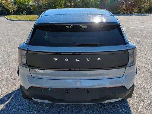 2026 Volvo EX30 TWIN MOTOR CROSS COUNTRY ULTRA