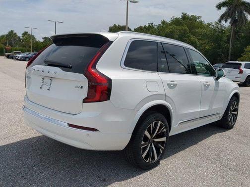 2026 Volvo XC90 B6 Core