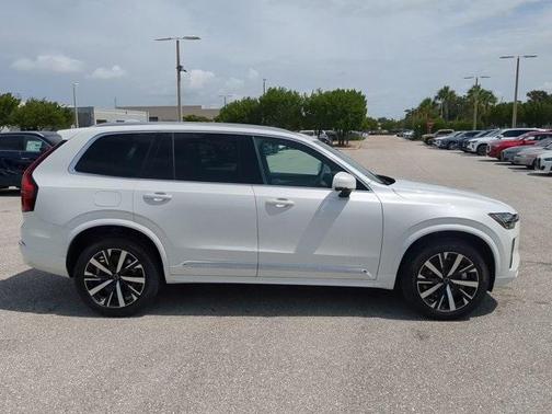 2026 Volvo XC90 B6 Core
