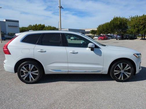 2023 Volvo XC60 B5 Plus Bright Theme