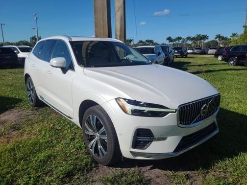 2023 Volvo XC60 B5 Plus Bright Theme