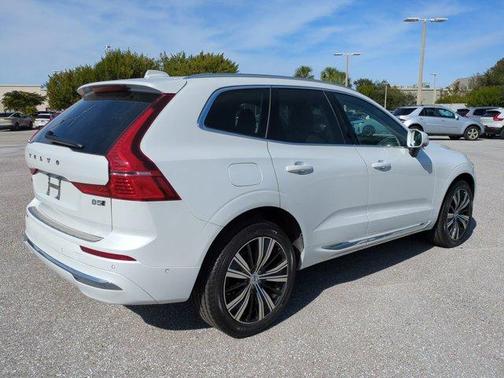 2023 Volvo XC60 B5 Plus Bright Theme