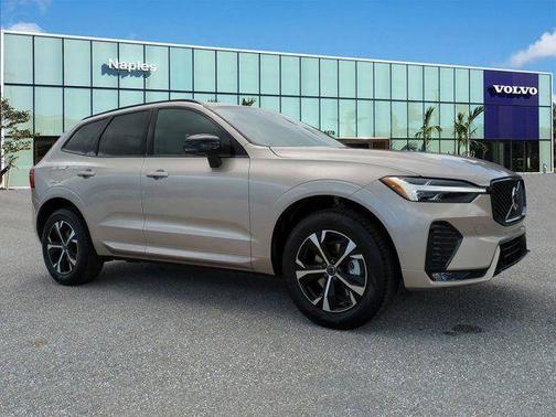 Bright 2026 Volvo XC60 B5 Core