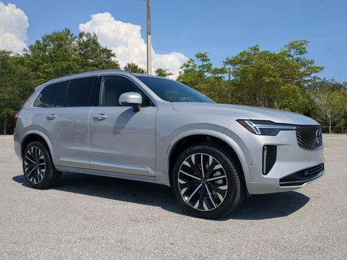 2025 Volvo XC90 B6 Plus 7-Seater