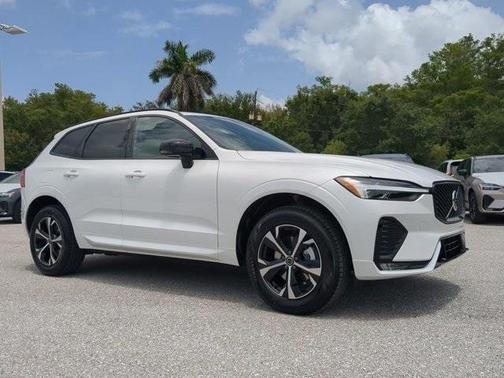 2026 Volvo XC60 B5 Core