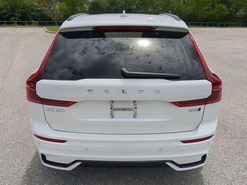 2026 Volvo XC60 B5 Core