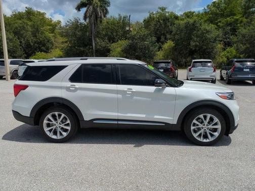 2022 Ford Explorer Platinum