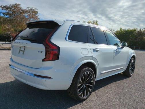 2026 Volvo XC90 B6 Ultra 7-Seater