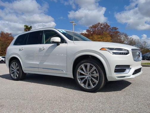 2025 Volvo XC90 B6 Core