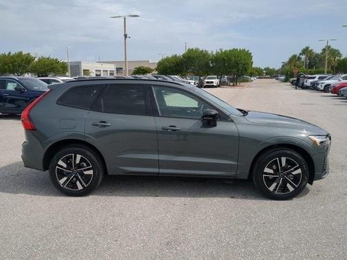 2026 Volvo XC60 B5 Core