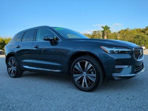 2023 Volvo XC60 B5 Plus Bright Theme