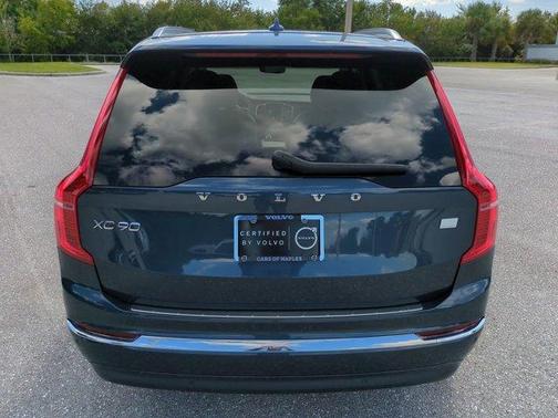 2024 Volvo XC90 Recharge Plug-In Hybrid T8 Ultimate 6-Seater