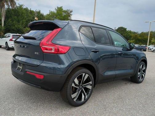 Denim Blue 2026 Volvo XC40 B5 Ultra