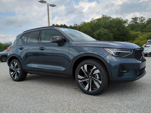 Denim Blue 2026 Volvo XC40 B5 Ultra