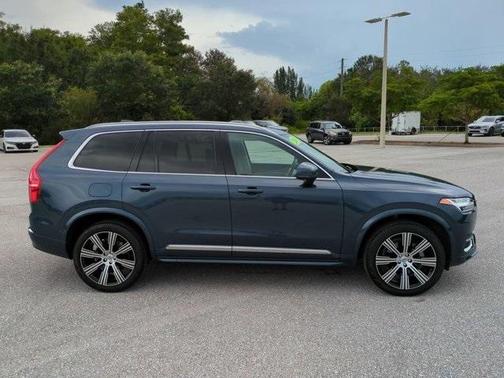 2024 Volvo XC90 B6 Plus Bright Theme 7-Seater