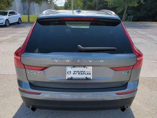 Osmium Gray Metallic 2021 Volvo XC60 T6 Momentum