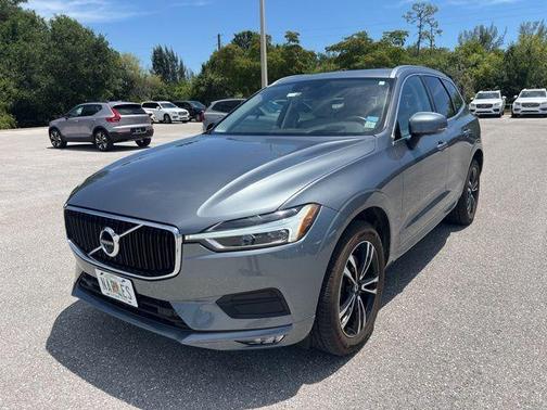 Osmium Gray Metallic 2021 Volvo XC60 T6 Momentum