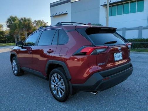 2025 Toyota RAV4 XLE Premium